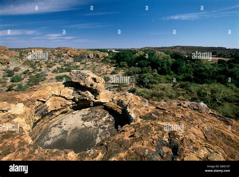 La Révolte du Sable: Une Explosion Sociale dans le Royaume de Mapungubwe